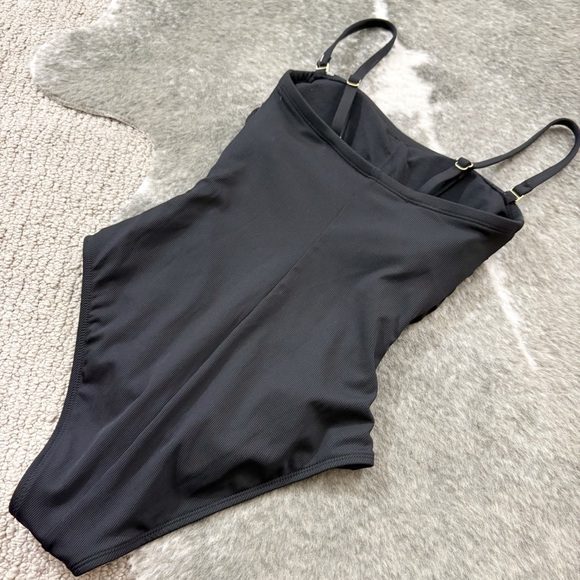 NWT Shade & Shore Black HIgh Leg Cheeky Swimsuit - Picture 5 of 12
